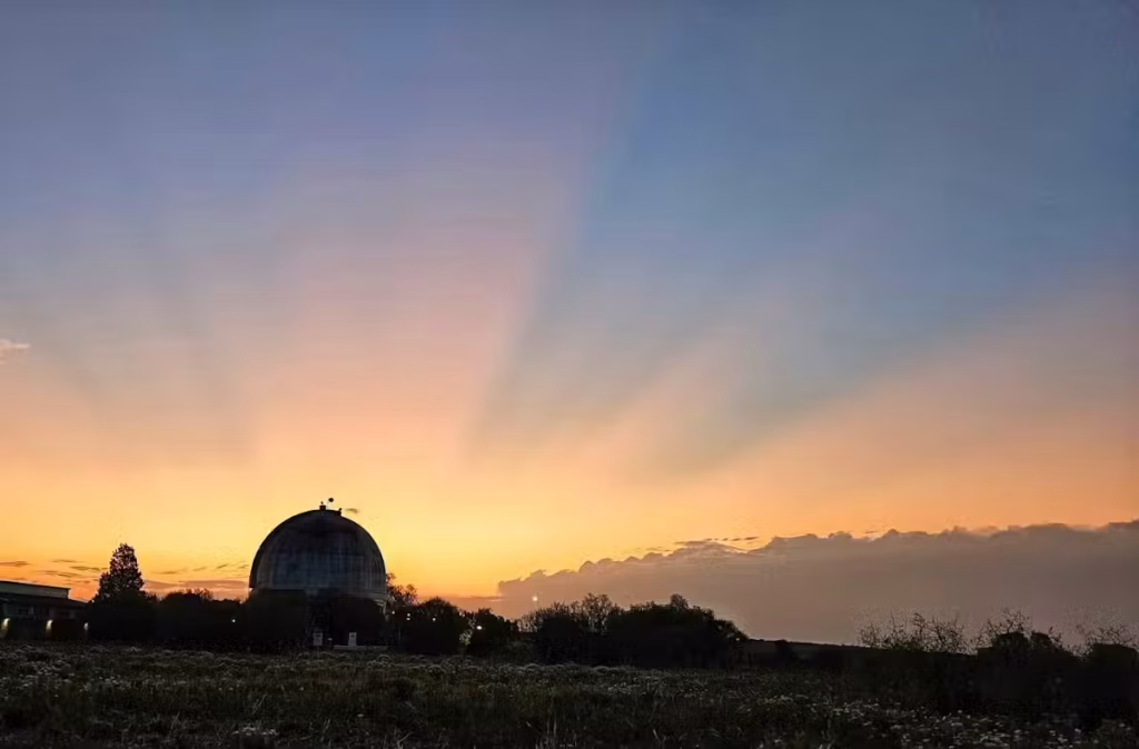 Come Bloemfontein sta svelando un nuovo destino per l’astro-turismo grazie al cielo sereno, al planetario e all’osservatorio
