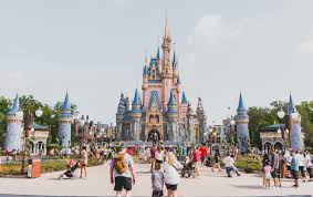 How Theme Park Trips Are Redefining Credit Card Benefits for Travel Enthusiasts and Families