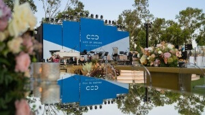 Varfr City of Dreams Sticker Ut Som Cyperns FPrMICE-Hotell f2025