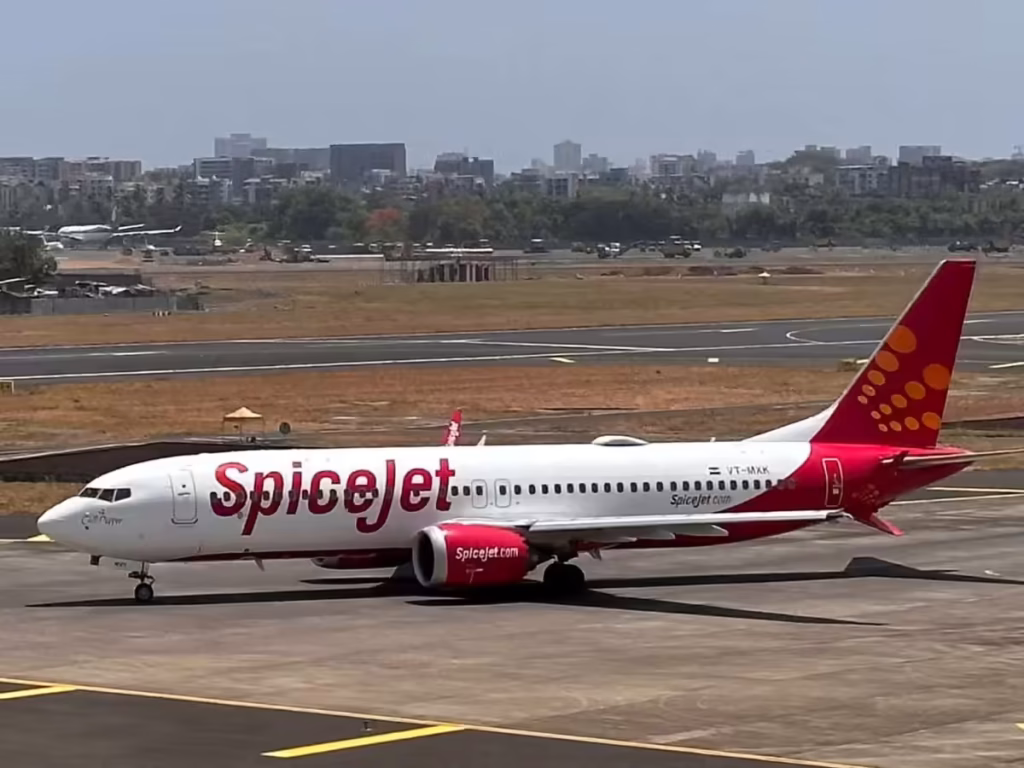 SpiceJet posts 77% quarter-on-quarter revenue surge and 58% reduction in losses in Q3 FY26